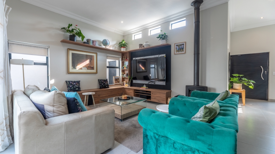 3 Bedroom Property for Sale in Sandown Western Cape